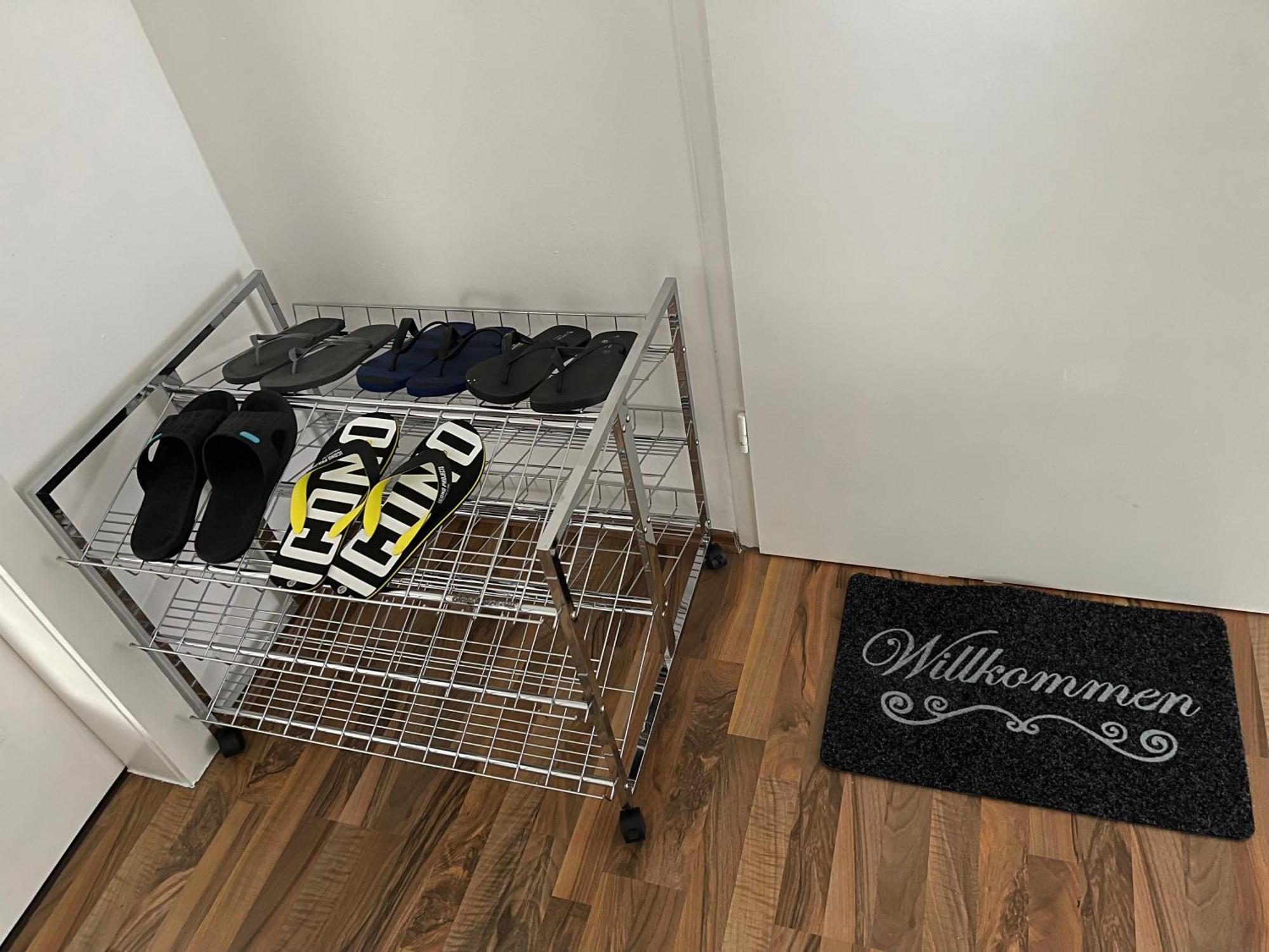 Geraeumige 3-Zimmer-Ferienwohnung Im Herzen Von Kassel Exterior photo