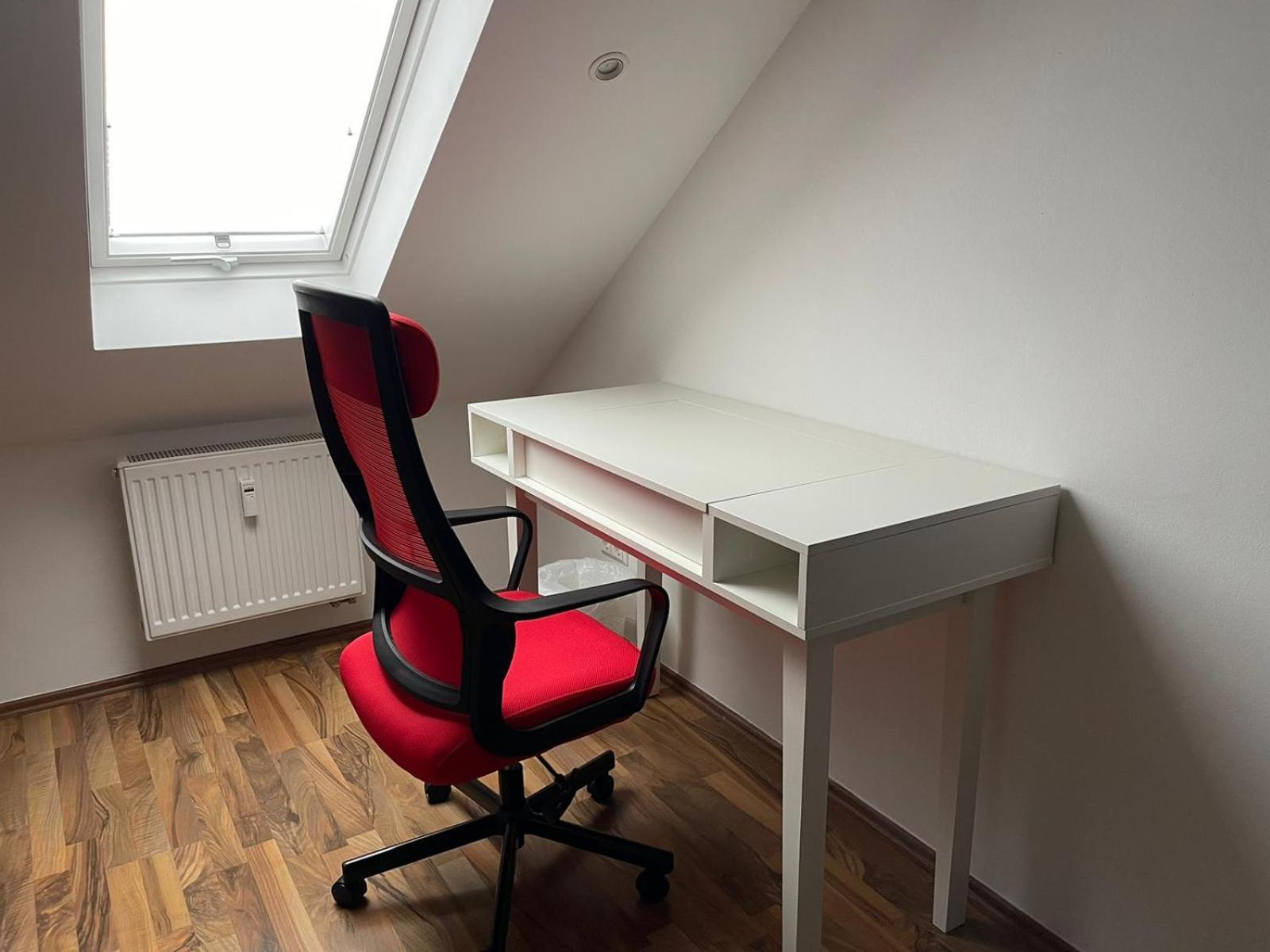 Geraeumige 3-Zimmer-Ferienwohnung Im Herzen Von Kassel Exterior photo