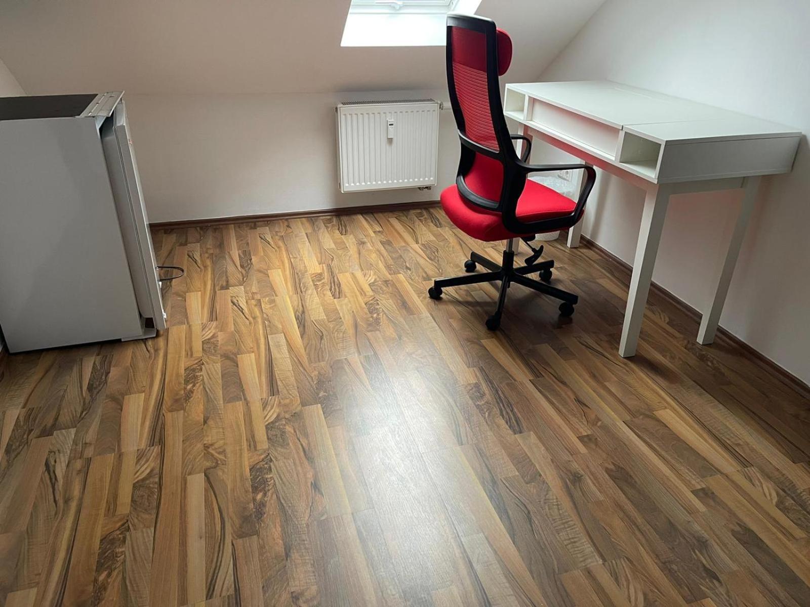 Geraeumige 3-Zimmer-Ferienwohnung Im Herzen Von Kassel Exterior photo