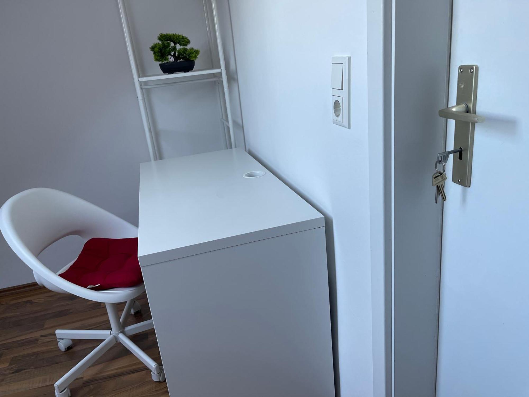 Geraeumige 3-Zimmer-Ferienwohnung Im Herzen Von Kassel Exterior photo